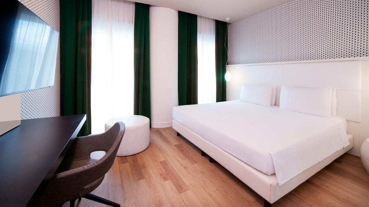 Holiday Inn Nola - Naples Vulcano Buono By Ihg Eksteriør bilde