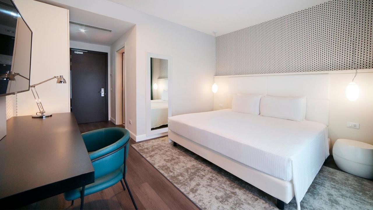 Holiday Inn Nola - Naples Vulcano Buono By Ihg Eksteriør bilde