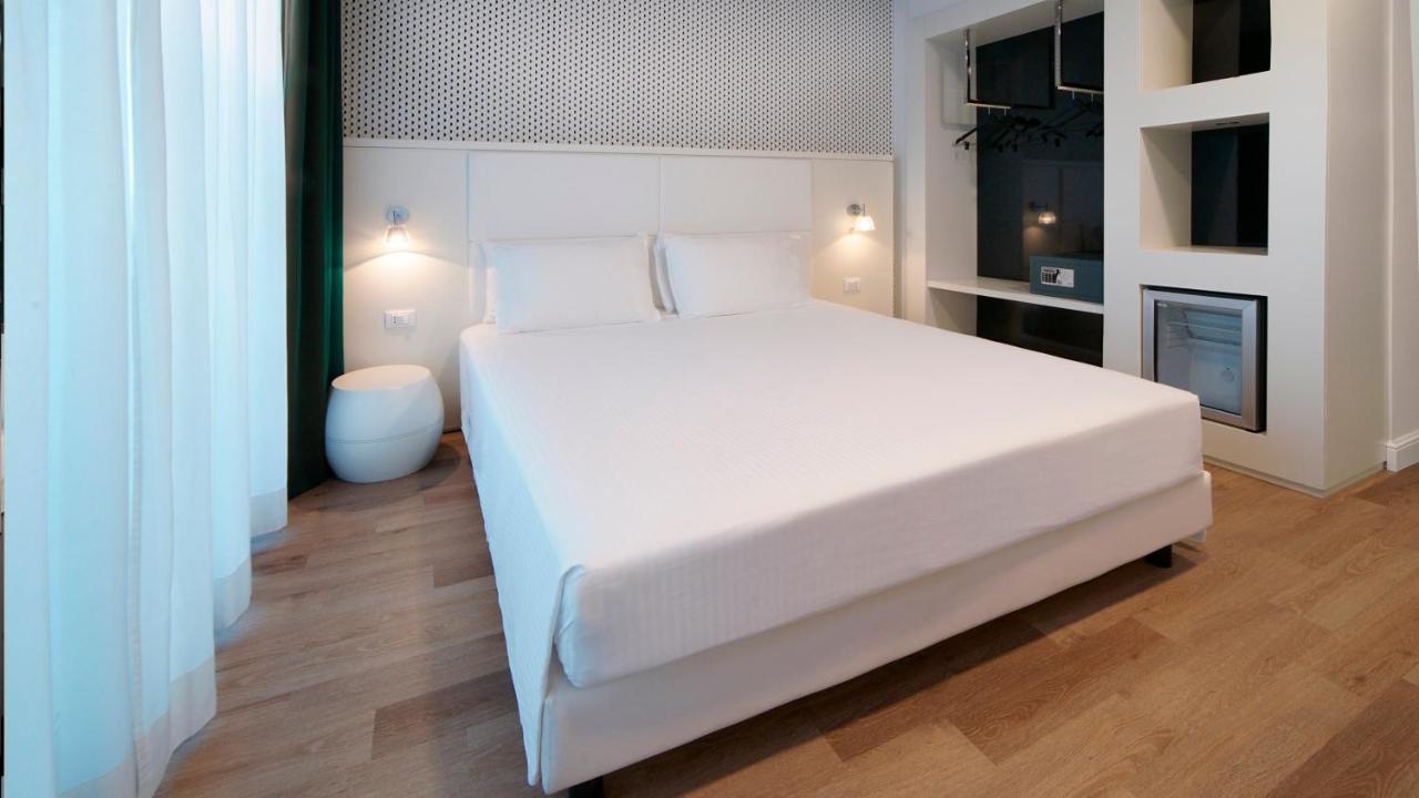 Holiday Inn Nola - Naples Vulcano Buono By Ihg Eksteriør bilde
