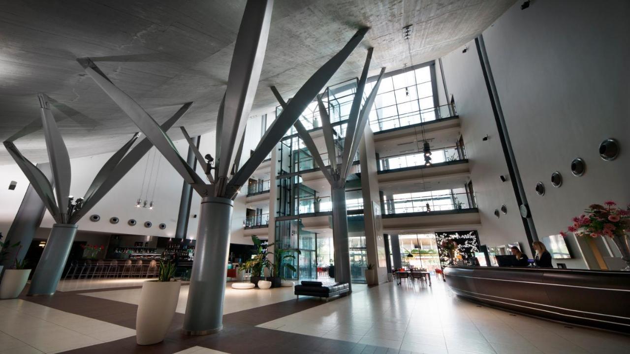 Holiday Inn Nola - Naples Vulcano Buono By Ihg Eksteriør bilde